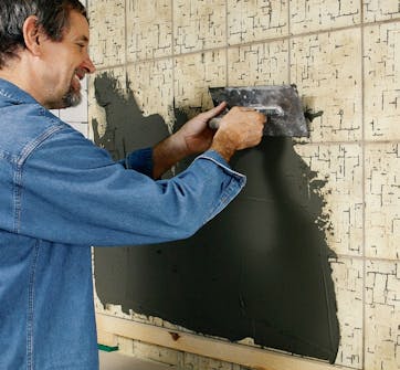 Laatoitus vanhan laatan päälle Laatoitus vanhan laatan päälle